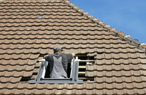 Pose de velux - Égriselles-le-Bocage